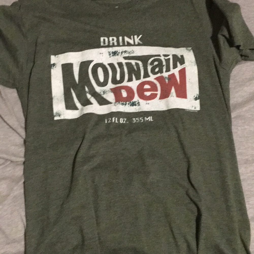 Tee shirt